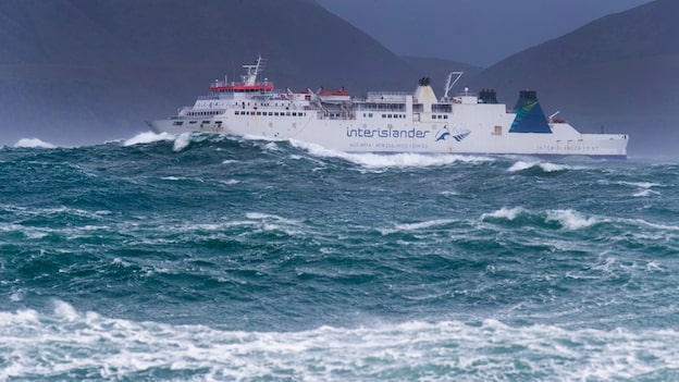 ‘Significant swell event’: MetService warns of possible 8-10