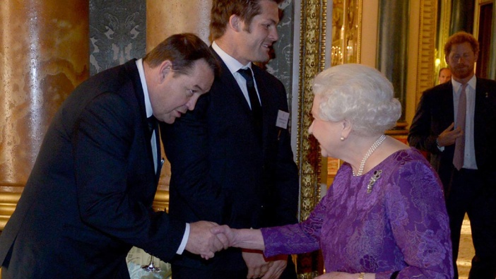 Steve Hansen shakes the hand of the Queen as part of a reception at Buckingham Palace to welcome Rugby World Cup stars in 2015. Photo / Getty