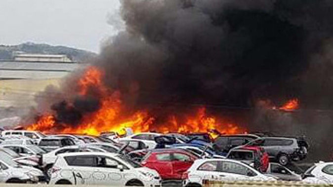 The fire in Papakura. (Photo / Supplied)