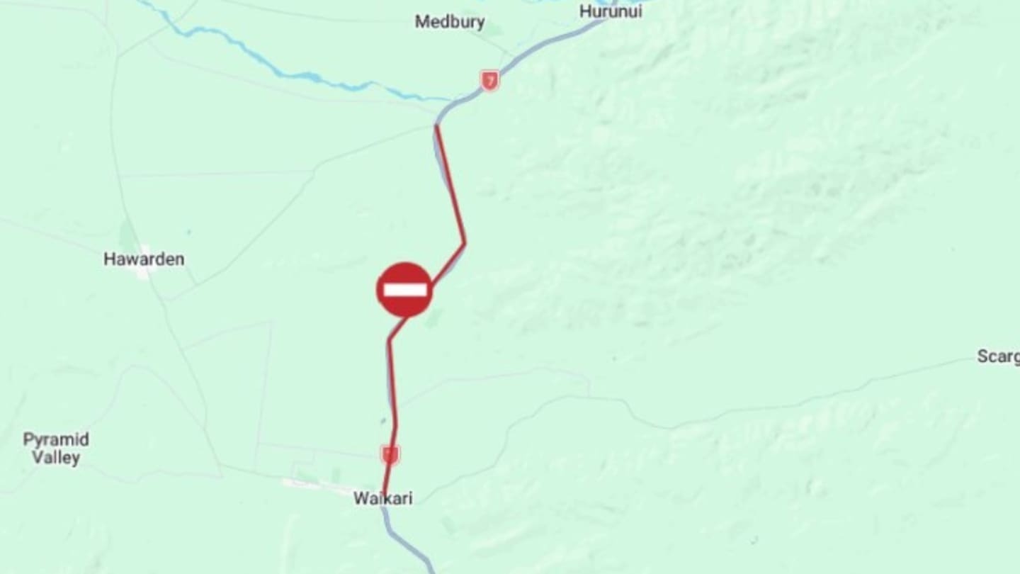 Four trapped, two seriously injured in North Canterbury State Highway 7 crash