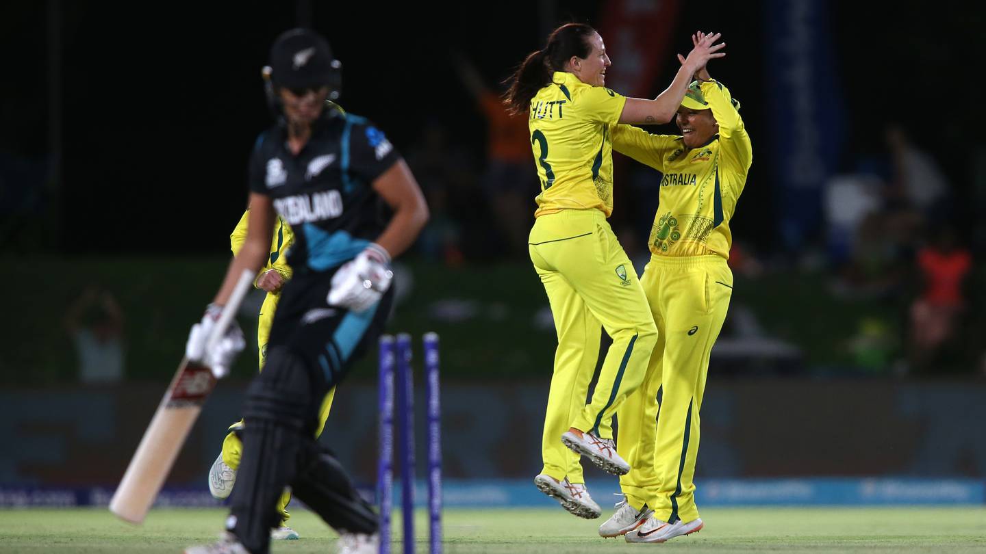 Suzie Bates was bowled first ball by Megan Schutt. Photo / Photosport