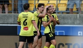 Phoenix players celebrate a goal to Carlo Armiento of the Phoenix during the round 16 A-League Men match between Wellington Phoenix and Melbourne Victory at Sky Stadium, on February 06, 2026, in Wellington, New Zealand. (Photo by Andy Jackson/Getty Images)