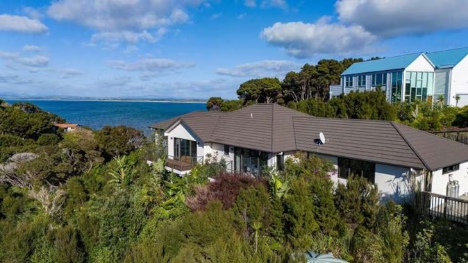 Carrington Estate golf course and lodge in Northland is selling four homes it had rented out as luxury accommodation.