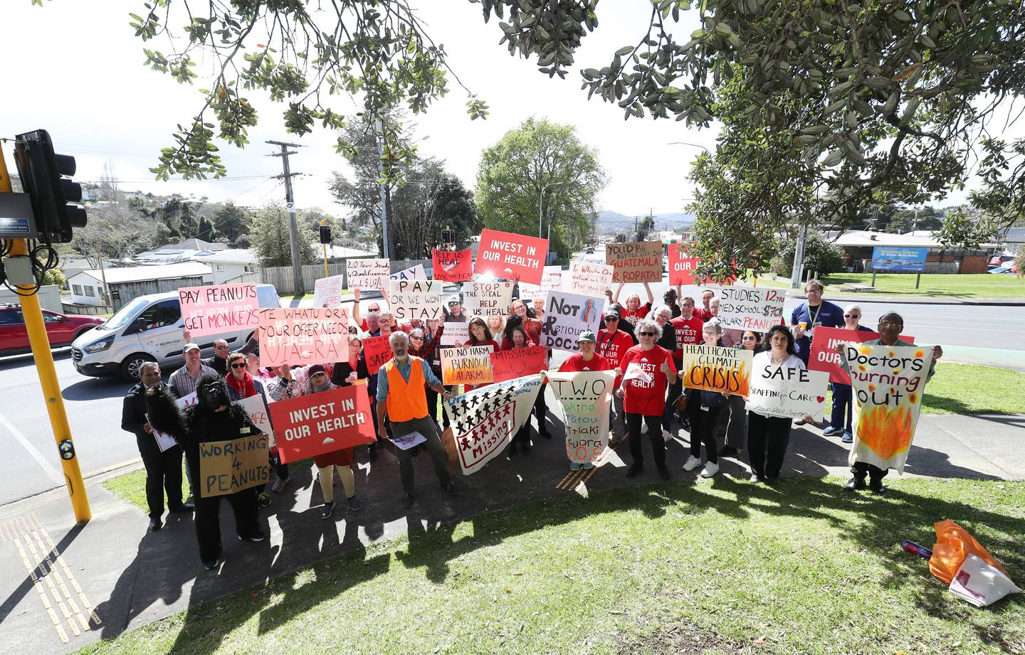 Association of Salaried Medical Specialists (ASMS) members from Whangārei Hospital strike for better pay and working conditions. Photo / Michael Cunningham