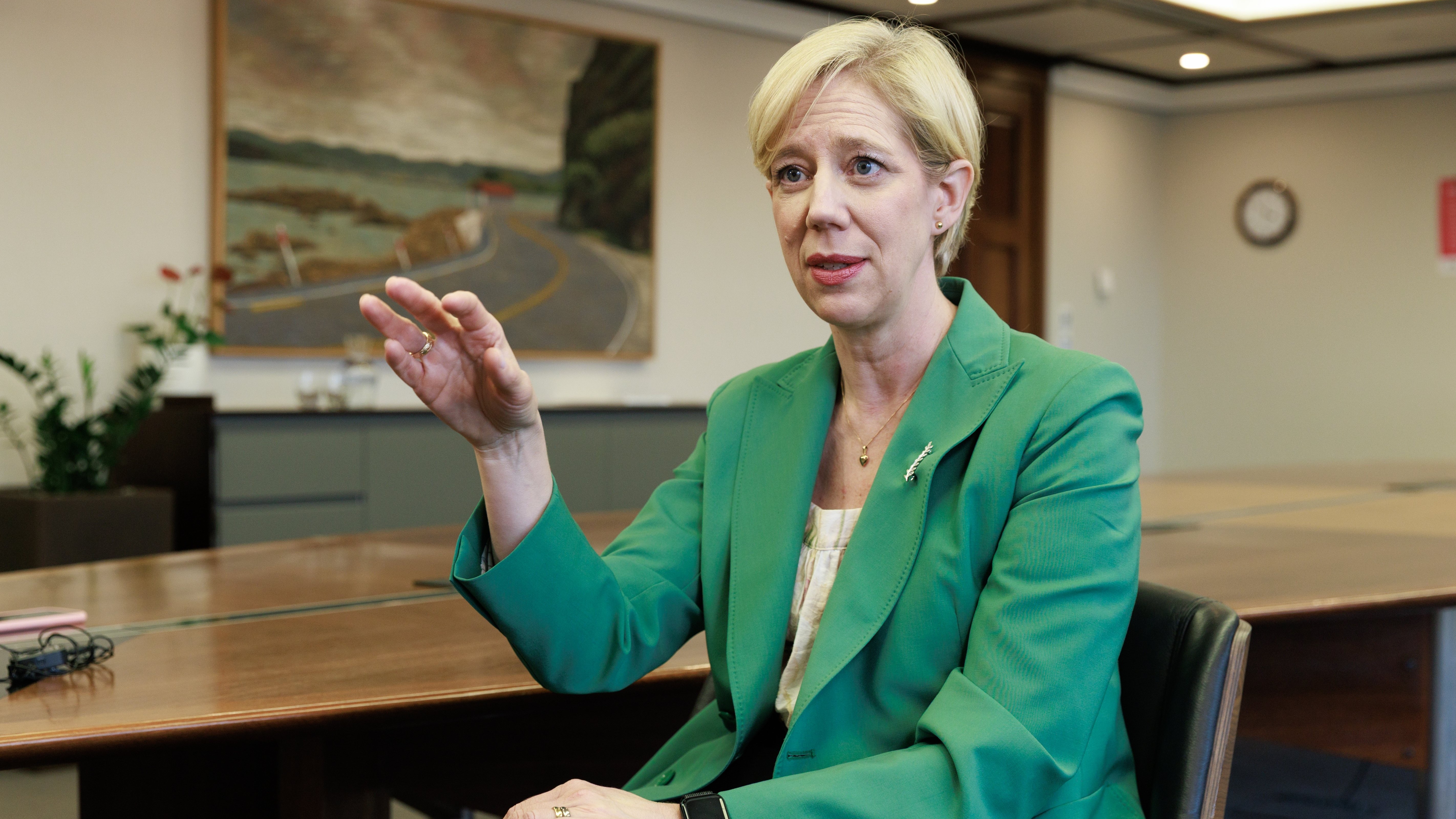 Reserve Bank focuses on returning inflation to 'low and stable' level as they hold OCR