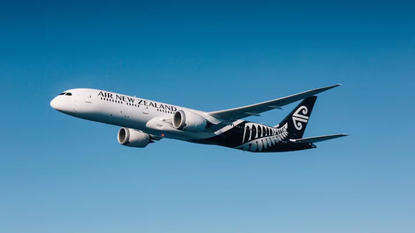 Air NZ to refund and reimburse some passengers on Pacific-bound flights turned around over aircraft issues