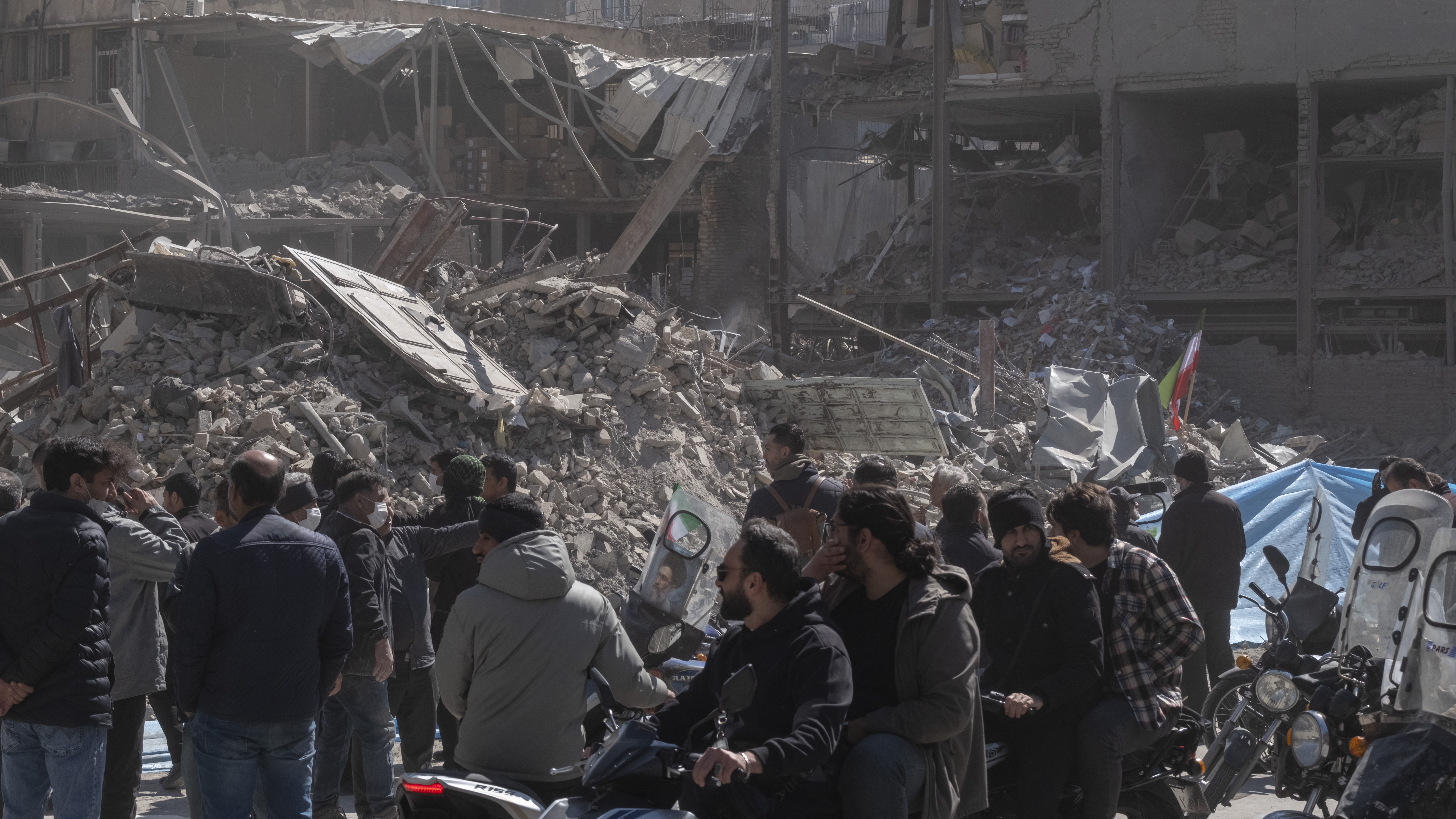 Pollies: What are the next moves for Kiwis stuck in the Middle East? 