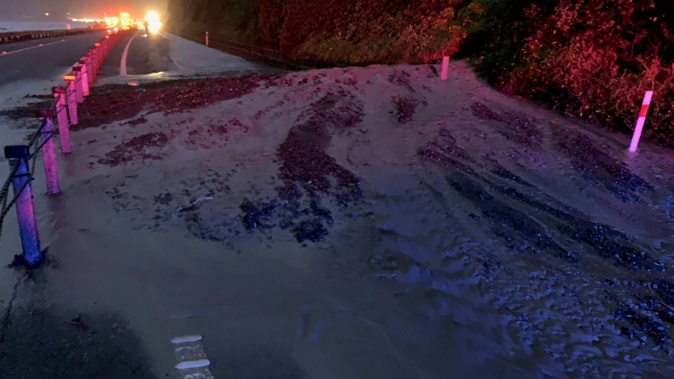 The southbound lane on the motorway is closed due to a slip near Paekakariki. (Photo / Supplied)