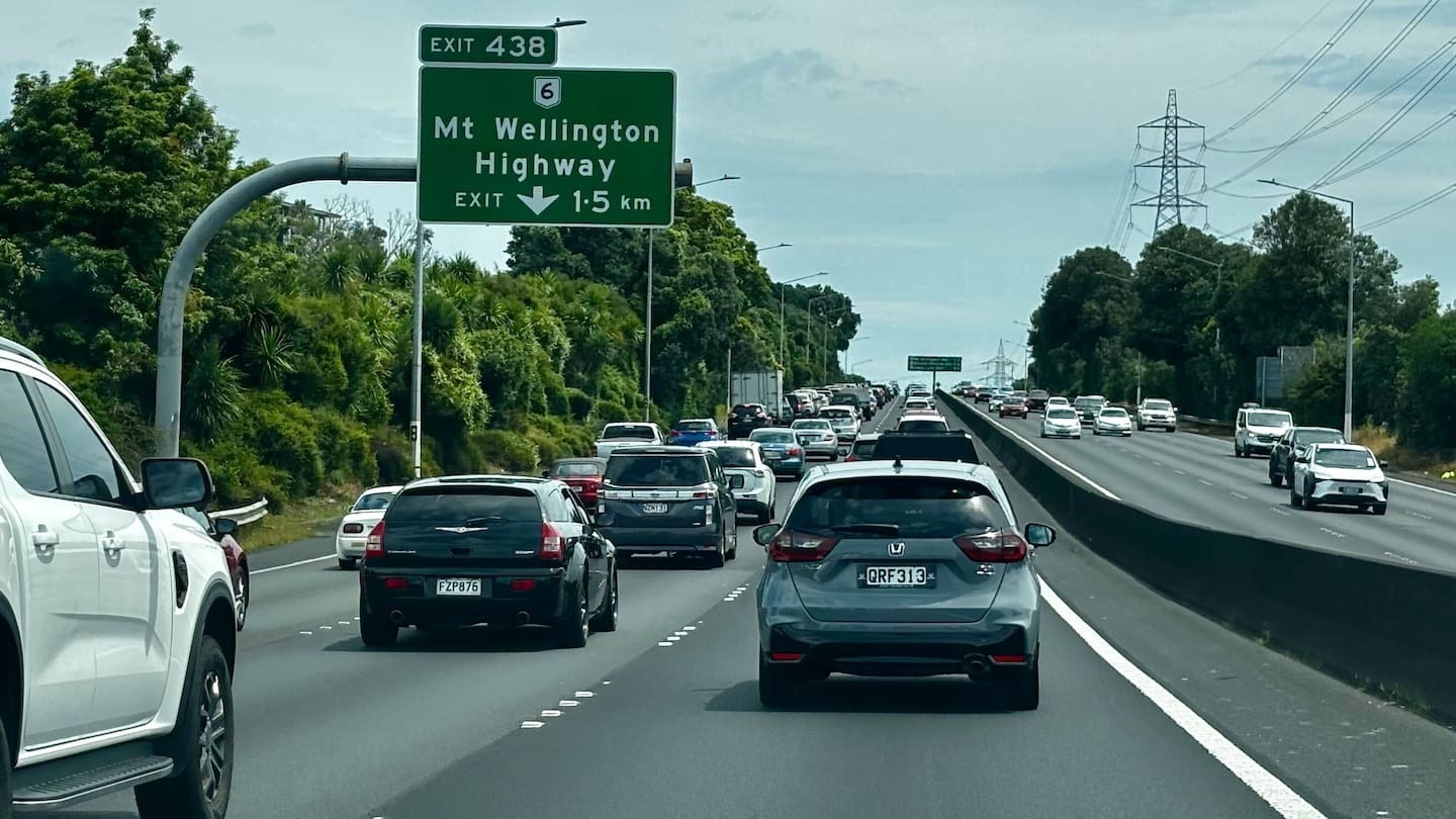 Boxing Day traffic snarls motorways as shoppers heading to malls clog key routes