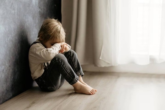 The little boy was covered in bruises, lacerations and burns. Photo 123/RF