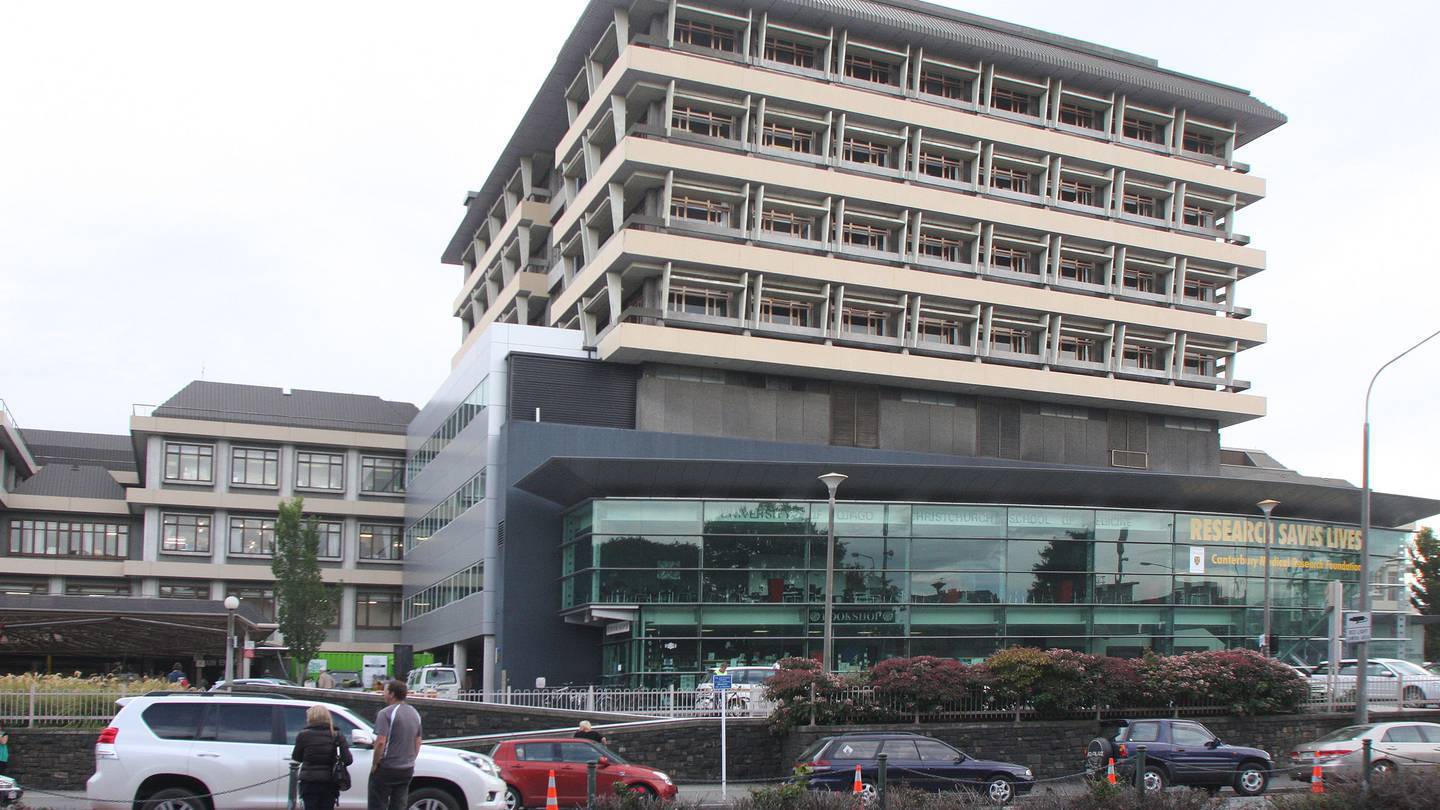 The patient heaved a 1.8m IV stand at a hospital manager, hitting him in the chest and causing bruising. Photo / NZME