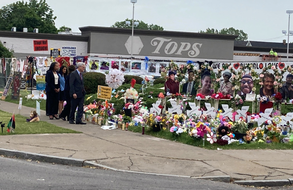 US Attorney General Merrick Garland visits the Tops Friendly Market grocery store in Buffalo, N.Y. Photo / AP
