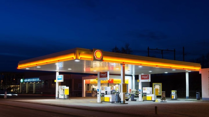 London-based Shell Plc has posted adjusted earnings of US$39.9 billion for 2022 and $9.8b in the fourth quarter. Photo / Hans Egbers
