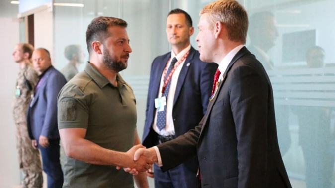 Prime Minister Chris Hipkins speaks with Ukrainian president Volodymyr Zelenskyy at the NATO summit in Vilnius. Photo / Prime Minister's Office