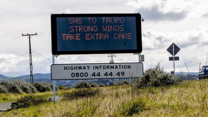 Warnings of high winds on State Highway 5. Photo / Paul Taylor