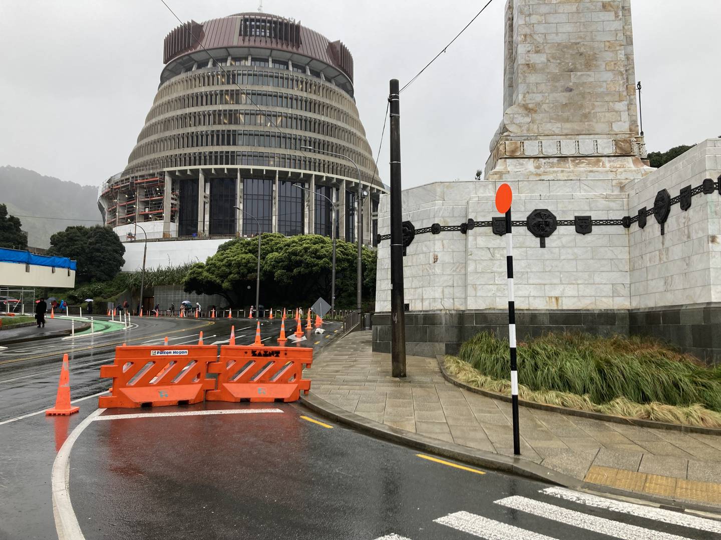 A road block in place on Bowen St. Photo / Melissa Nightingale
