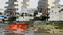 A road block in place on Bowen St. Photo / Melissa Nightingale