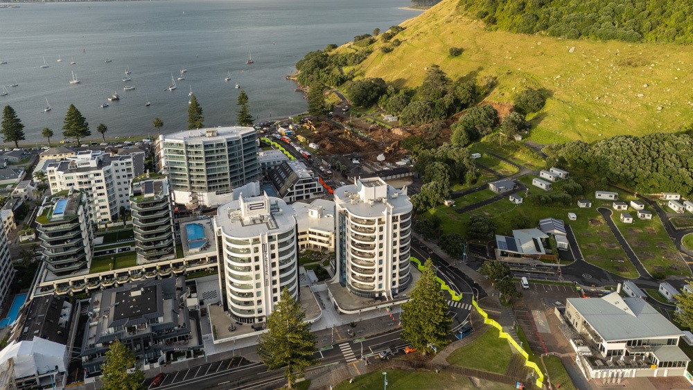 Live: Mount Maunganui search enters third day as families face anguished wait for outcome
