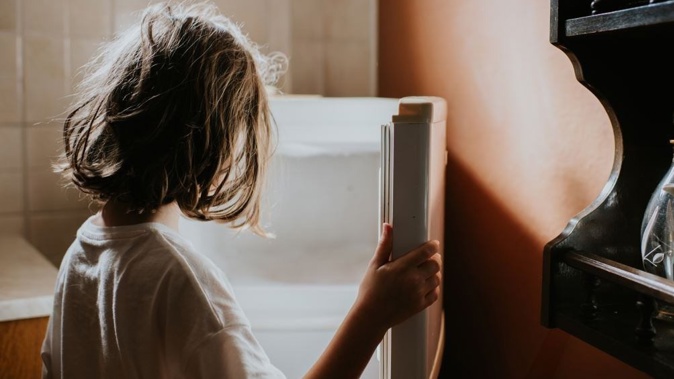Oranga Tamariki has been ordered to pay more than $100,000 in legal costs over a battle to remove a Māori child from her Pākehā foster parents. Photo / Getty Images