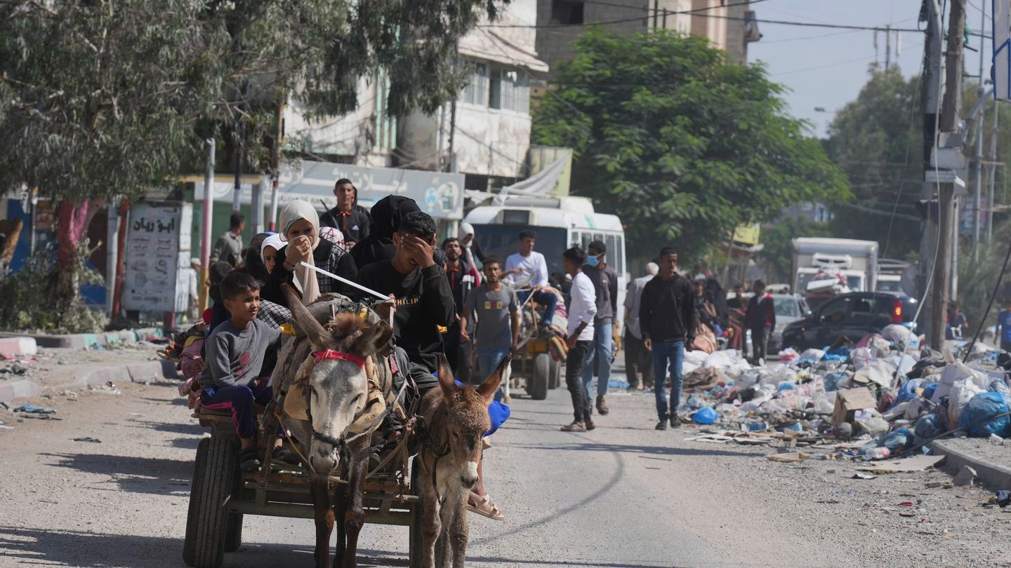 Palestinians fleeing from northern Gaza to the south after the Israeli army issued an unprecedented evacuation warning to a population of over 1 million people to seek refuge in the south ahead of a possible Israeli ground invasion. Photo / AP
