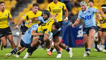 Hurricanes hold onto narrow Super Rugby lead ahead of Blues showdown