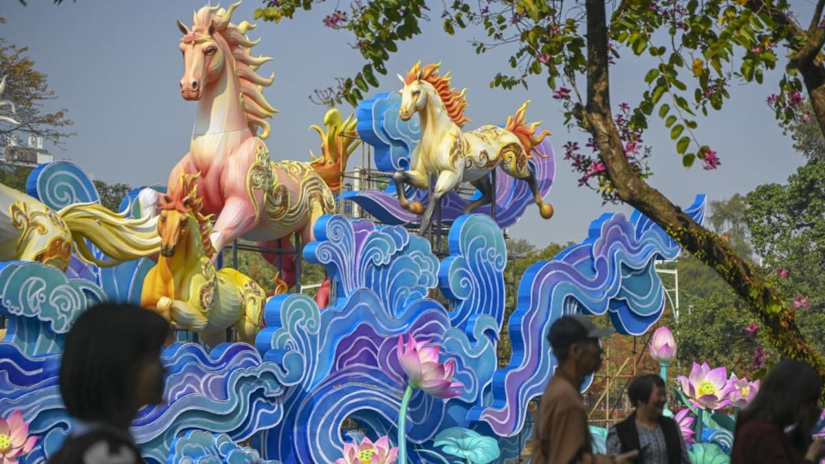 China-Auckland travel galloping along as Year of the Fire Horse approaches