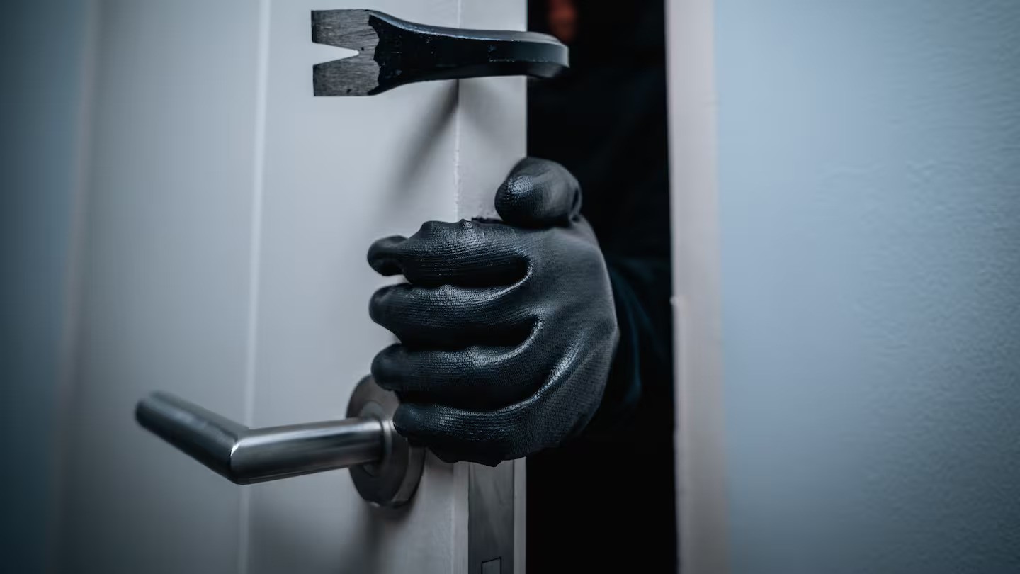 A Kāinga Ora tenant claimed his apartment was burglarised by his neighbour or her associates following a dispute. Photo / 123RF