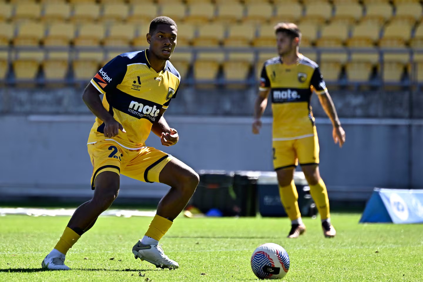 Dan Hall against the Phoenix last season. Photo / Photosport