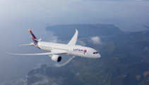 Mike Yardley: Flying LATAM Airlines to South America