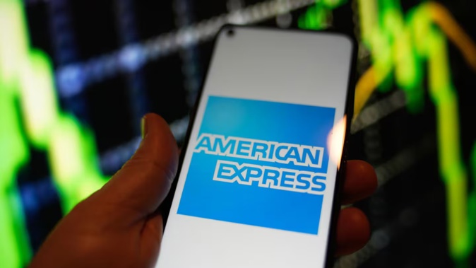 American Express has sent a letter to customers after printing the wrong contact number on a number of its Airpoints Platinum cards. Photo / Getty Images