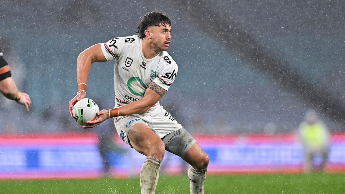 Harris-Tavita signs new Warriors deal