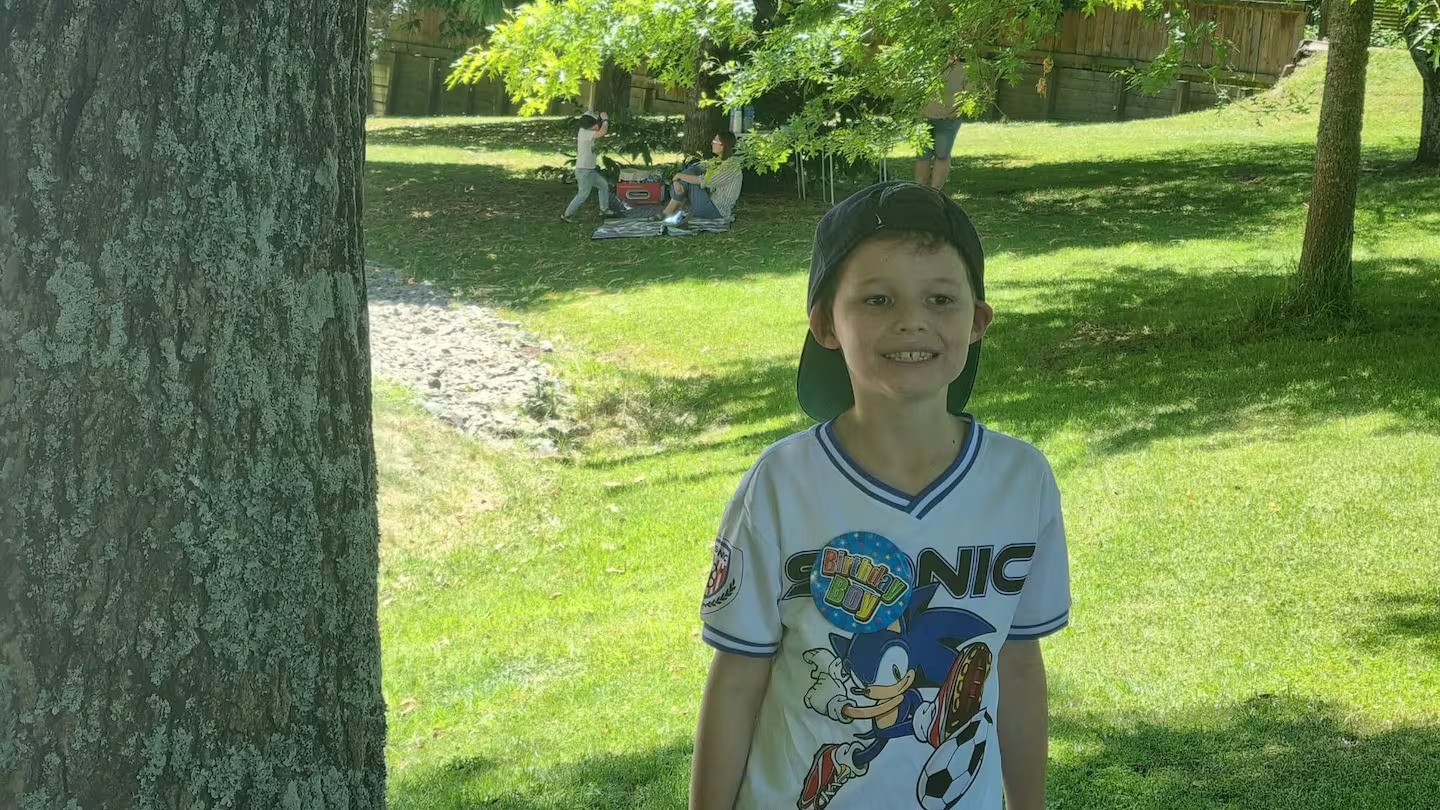 Five weeks in hospital: Young boy home after two brain operations