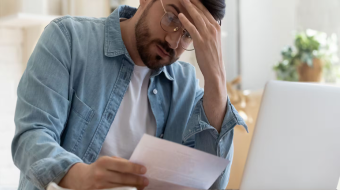 People who were waiting for their bills to be paid ended up being late with their payments to other people. Photo / 123RF