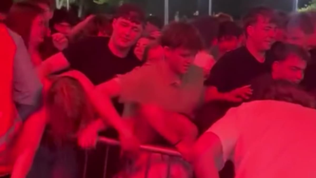 'I couldn’t breathe': Student bar introduces ticketing system after 'chaotic' crushing
