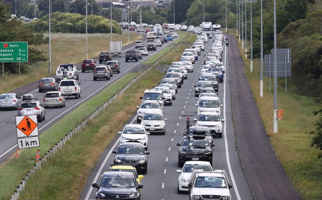 Holiday traffic: Queues forming in and out of Auckland