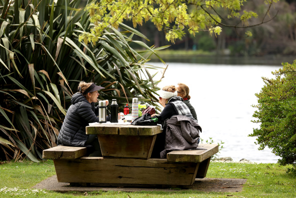 New rules allow those outside of Northland and parts of Waikato to extend bubbles and have picnics together, safely distanced. (Photo / Getty)