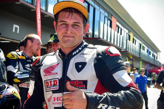 Damon Rees in 2017 after being crowned New Zealand’s 600cc supersport champion. Photo / Andy McGechan