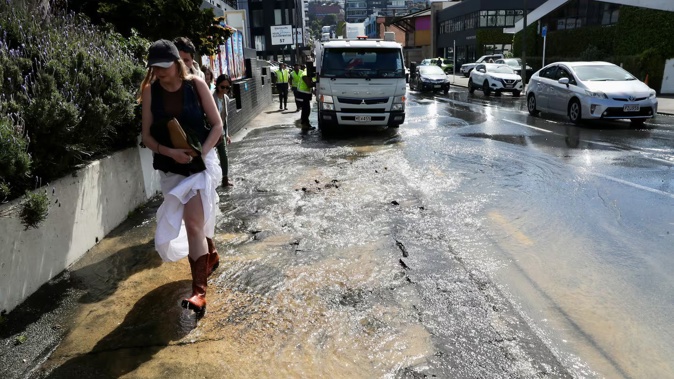 Wellington Water reported a 150mm cast iron main burst on Vivan St on Thursday afternoon. Photo / Mark Mitchell