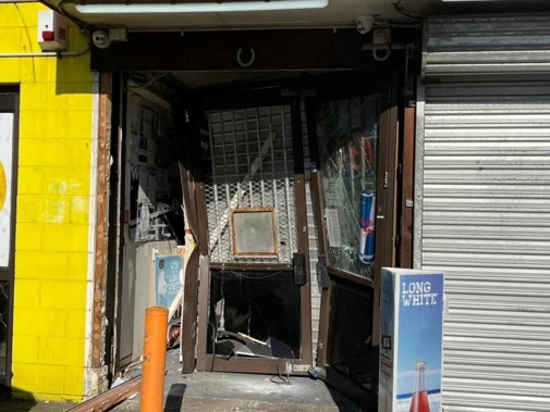 Puhinui Liquor store in Manukau was ram raided overnight. Photo / Hayden Woodward