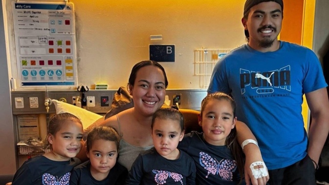 Misty Paniora with her children Te Arapo, 5, Te Tuawhiorangi, 4, Te Rina, 3 and Te Paea Paniora, 8, and nephew Kotahi Moka, 17, says she wants to go home and make memories with her kids. Photo supplied 02 May 2025. Whangarei, Northland, health, cancer.