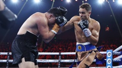 David Nyika (R) beat Louis Marsters via fourth-round stoppage. Photo / Getty Images
