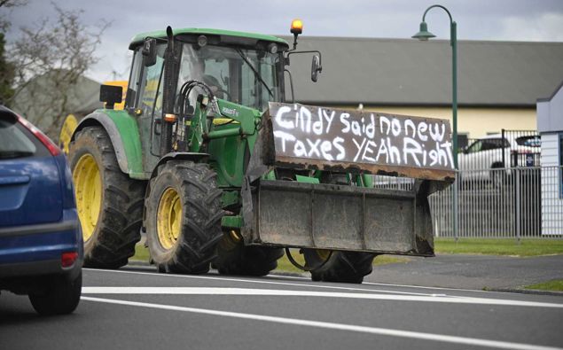 A Katikati Farmer's protest. (Photo / George Novak)