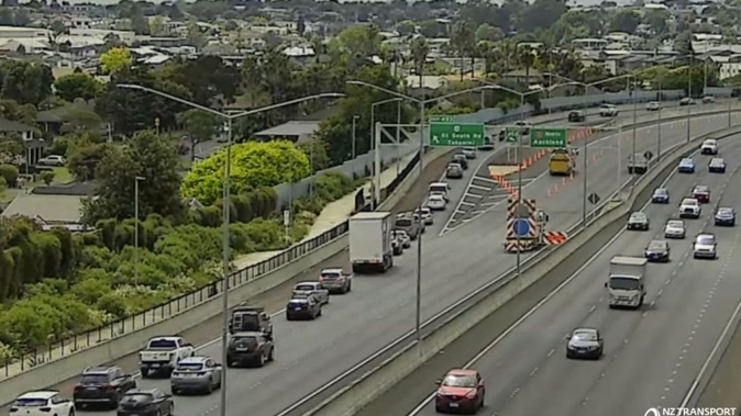 Auckland's Southern Motorway northbound is closed after a serious two-vehicle crash early Saturday afternoon. Photo / NZTA