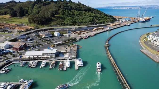 The fishing boat was expected back in Gisborne about 4.50pm but failed to return.