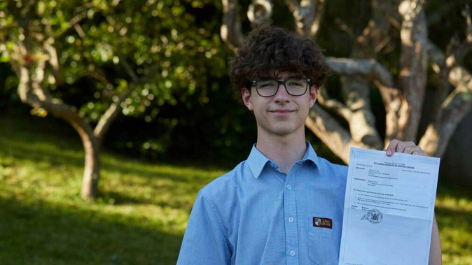 James de Hair, 15, won his case in the Disputes Tribunal after his secondhand iPhone didn't live up to expectations. (Photo / Consumer NZ)