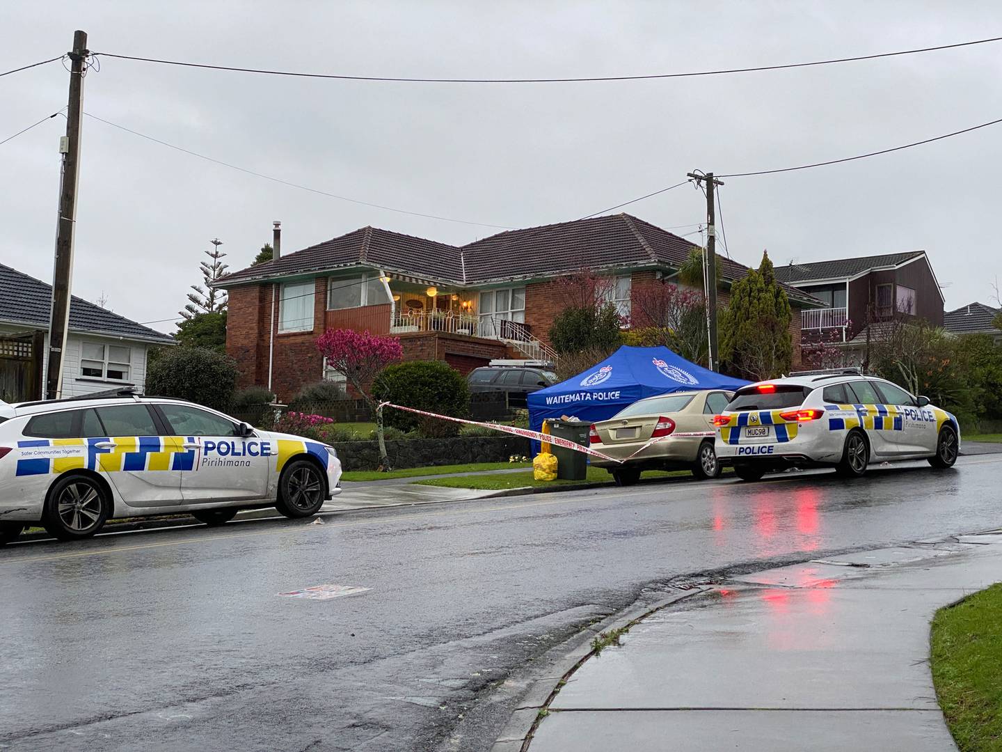 Police at the scene of a death on Ocean View Rd, Hillcrest. Photo / Ben Leahy