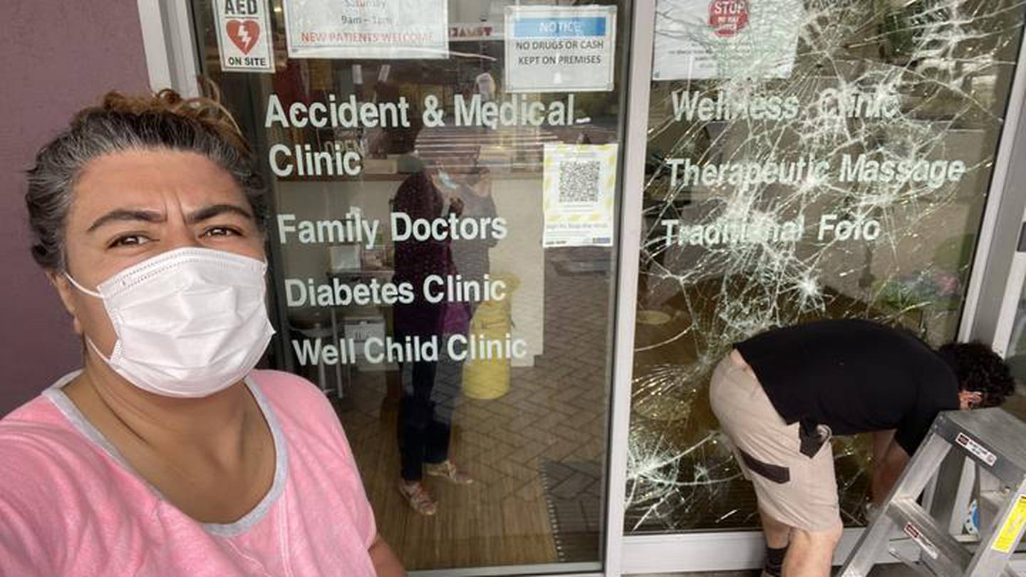 A vaccination centre in Panmure, Auckland has been vandalised and its staff abused. (Photo / Jo Bartley, Twitter)