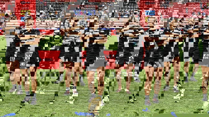 The Black Ferns Sevens perform a haka to celebrate winning the Women's Toulouse 7s in France. (Photo / Photosport)