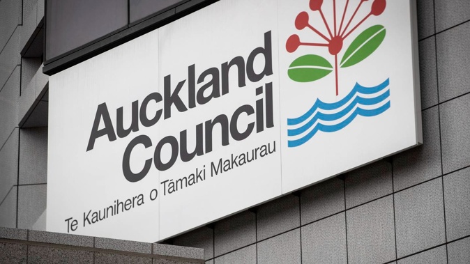 About 200 jobs are tipped to go at Auckland Council, bringing job losses across the council group to 400. Photo / Jason Oxenham