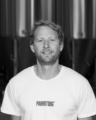 Paul Watson/Parrotdog